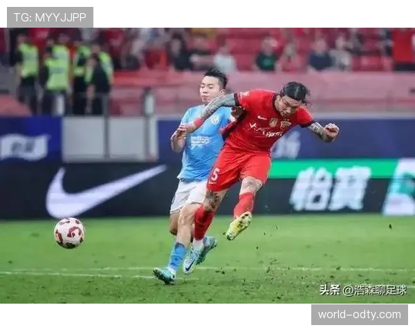 上海海港近期展现稳定攻防表现，中超赛程密集考验阵容深度